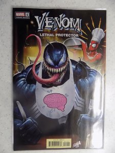 Venom Lethal Protector # 1 David Nakayama 1:25 Retailer Variant
