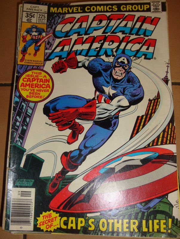 Captain America #225 Sal Buscema Mike Esposito Cap's Other Life