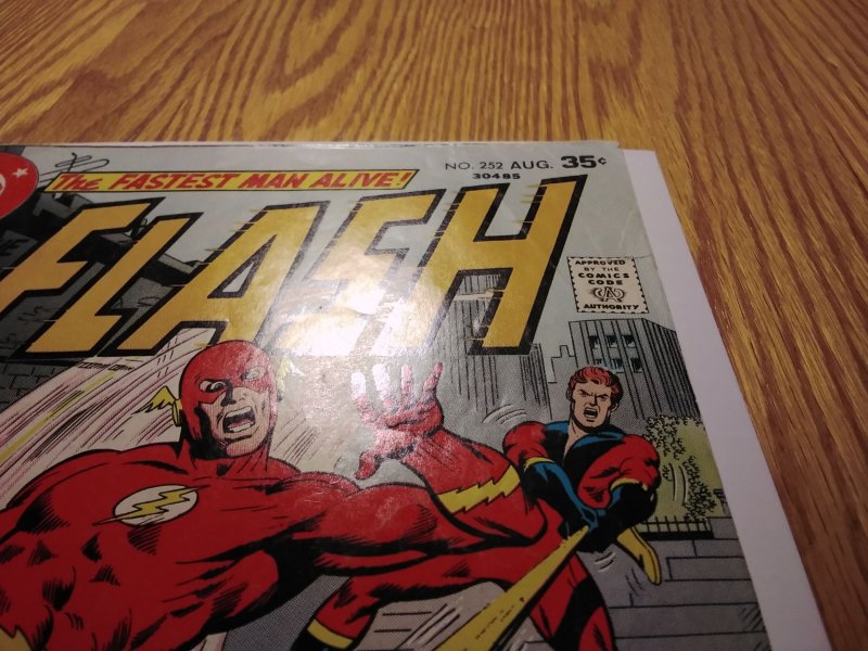 The Flash #252 (1977)