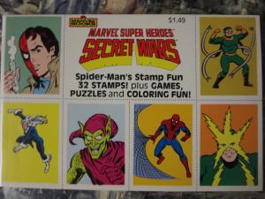 Marvel Super Heroes Secret Wars Spider-Man's Stamp Fun Book 32 Stamps VF-NM