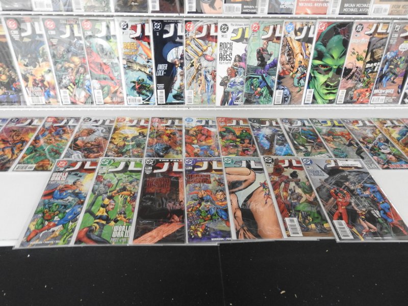 Huge Lot 140+ Comics W/ GI Joe, JLA, Batman, +More! Avg VF/NM Condition!