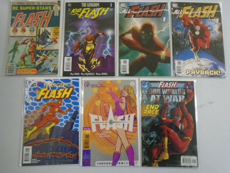 The Flash lot Annuals and Specials 21 different issues 8.0 VF