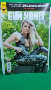 Gun Honey #4 Cover D Photo Variant Titan Comics 2021 NM