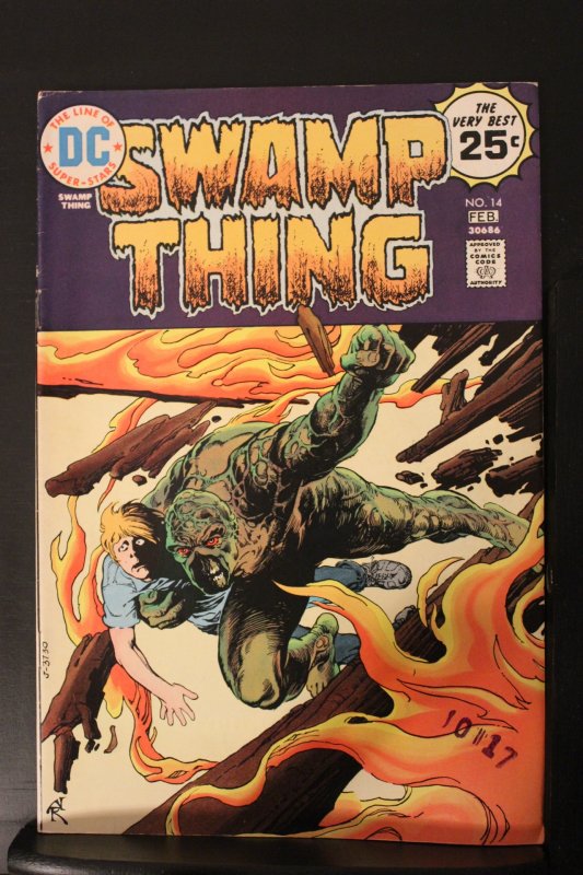 Swamp Thing #14 (1975) High-Grade VF/NM Burning building rescue cover wow!