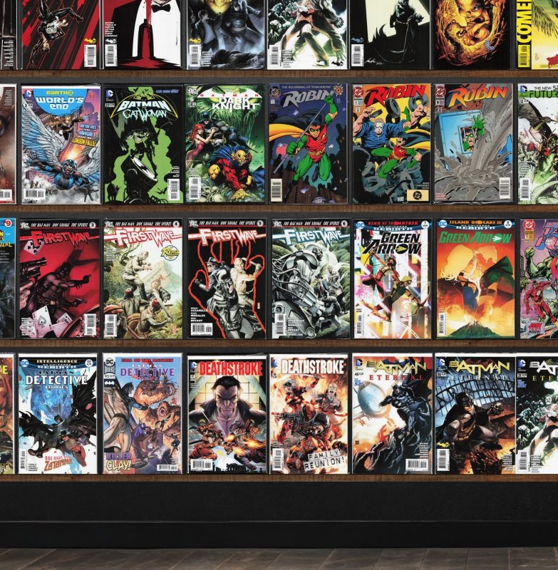 Huge Lot 150+ Comics with Batman Eternal, Detective Comics, Deathstroke & More!