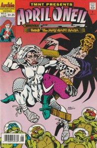 Teenage Mutant Ninja Turtles Presents: April O'Neil (May East Saga) #3 (Newsstan