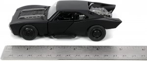 Batmobile Matt Black w/ Batman Diecast Figurine The Batman (2022) 1/32 Diecast