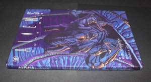 Aliens #1  Hardcover Edition  /  NM  /  June 1990