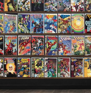 Huge Lot 150+ Comics with Secret Weapons, The Flash, Hardcase & More!