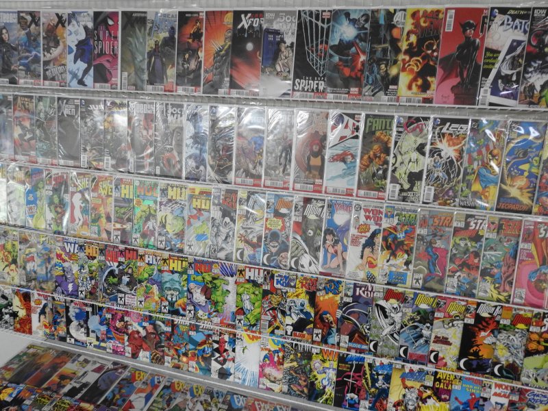 Huge Lot 150+ Comics W/She-Hulk, Moon Knight, Hulk, Dr. Strange+ Avg VF Cond!