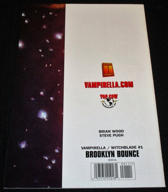 Vampirella/Witchblade #1 (2003) Cover A