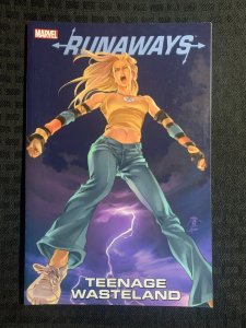 2017 RUNAWAYS Volume 2 Teenage Wasteland SC VF- 7.5 1st Marvel Comics