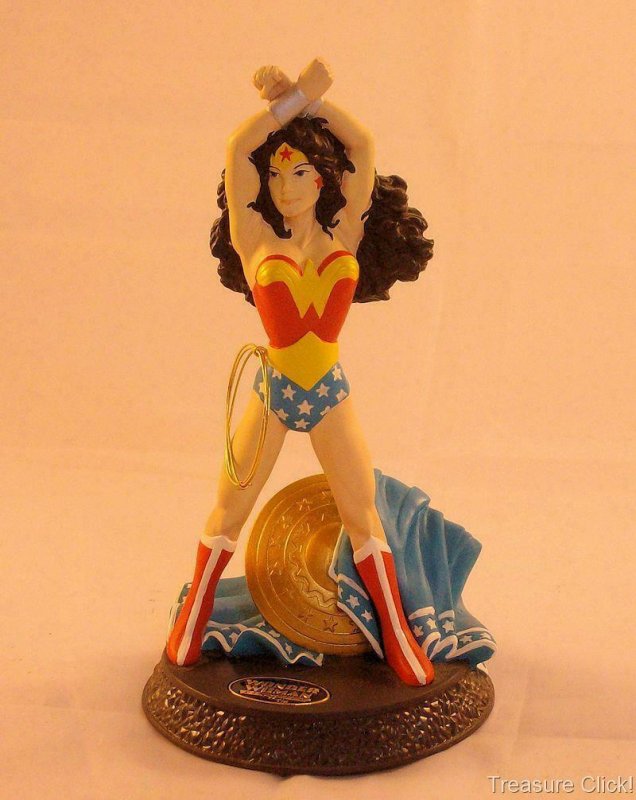 DC Superheros Limited Edition 1996 Titled Wonder Woman Warrier of Strength 