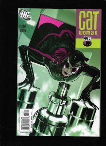 CAT WOMAN #44 - THE ONE YOU LOVE! - (9.2) 2005