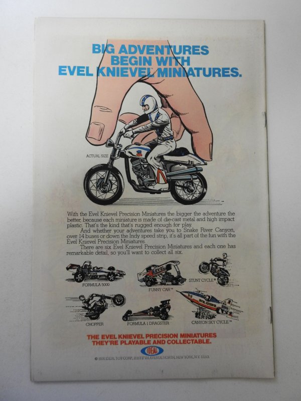 The Incredible Hulk #207 (1977) VF- Condition!