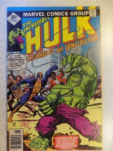 INCREDIBLE HULK # 212 DIAMOND VARIANT