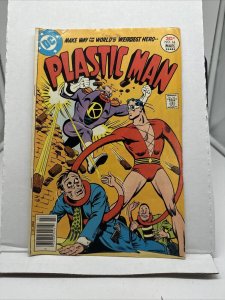 Plastic Man # 16 DC Comic Book Batman Superman Flash Wonder Woman 3