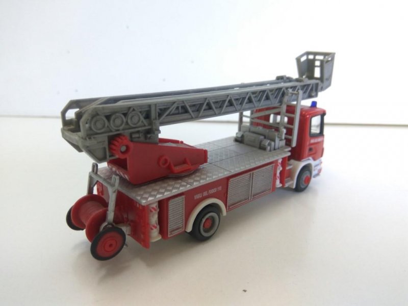 Coche Escala/Diecast: SCANIA TRUCK -Vigili Del Fuocco115