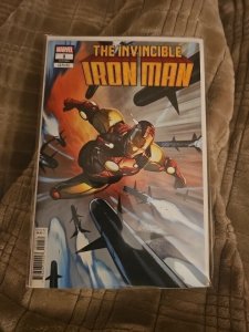 Invincible Iron Man #1 Larraz 1:25 Variant NM