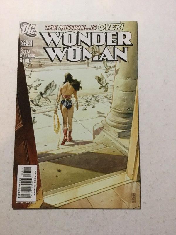 Wonder Woman 225 NM Near Mint