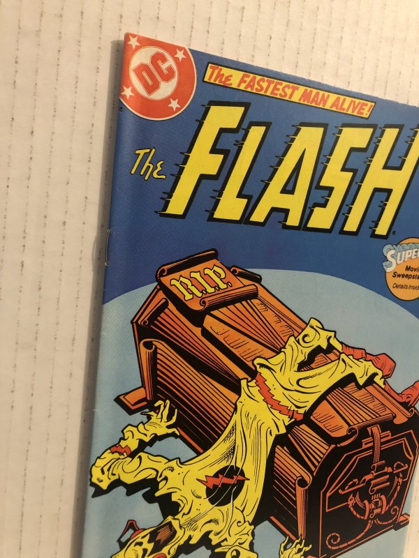 The Flash #325 (1983)  combined shipping on unlimited items