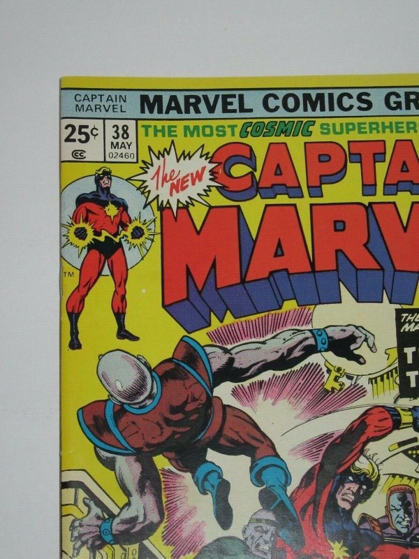 Captain Marvel #38 Lunatic Legion Appearance 1975 Marvel Comics VF/NM