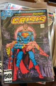 Crisis on Infinite Earths #7 (1985) Starro 