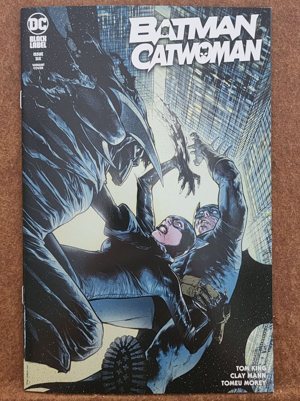 Batman/Catwoman #6 Travis Charest Variant Cover