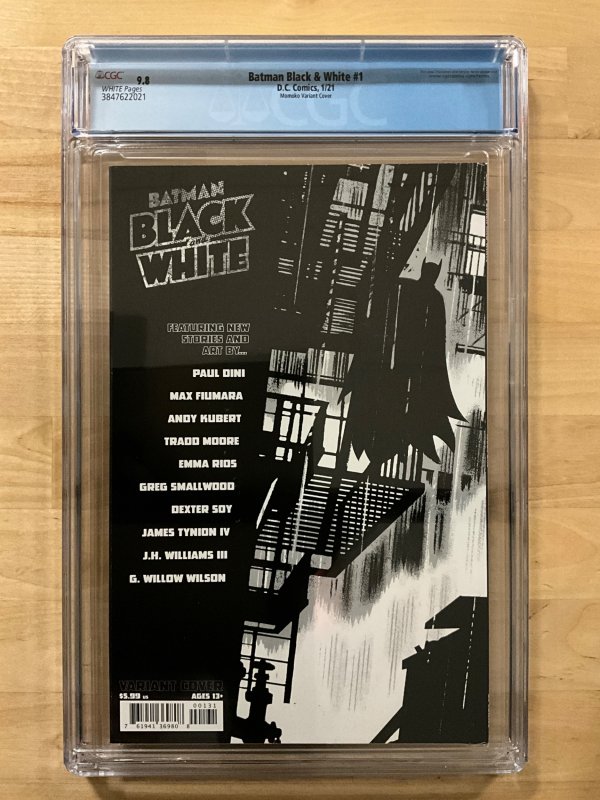 Batman Black & White #1 Peach Momoko Villain Variant Cover (2021)