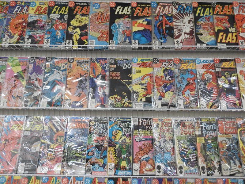 Huge Lot 150+ Comics W/ Flash, Superman, Arak, Deadman+ Avg VF- Condition!!