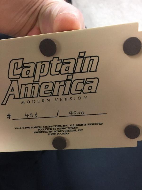 Captain America Bowen Statue Mint (box Shows Wear) 456/4000