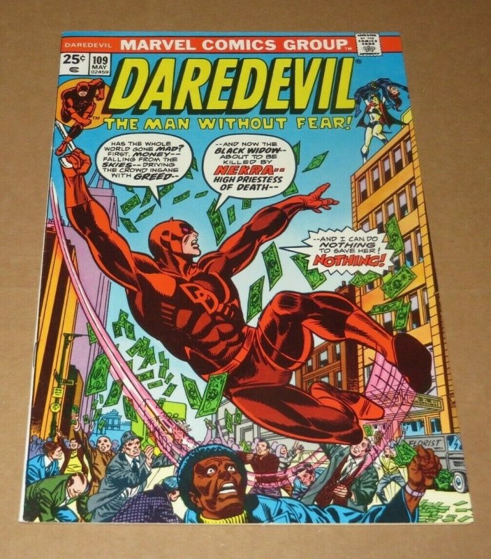 Daredevil #109 VF/VF+ High Grade Marvel Comic Book Black Widow/Beetle Appearance