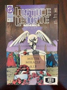 Justice League America #40 (1990) - NM