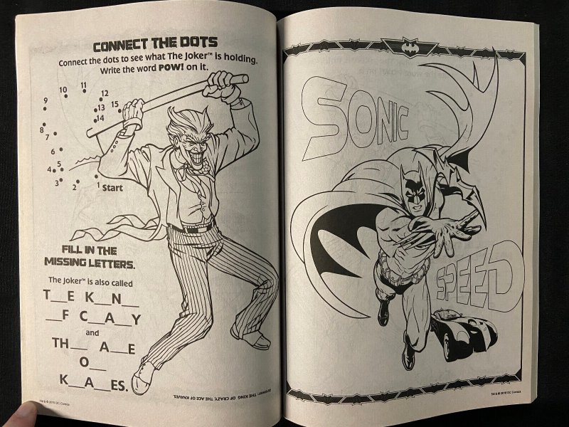 BATMAN JUMBO COLORING AND ACTIVITY BOOK VF+ UNUSED