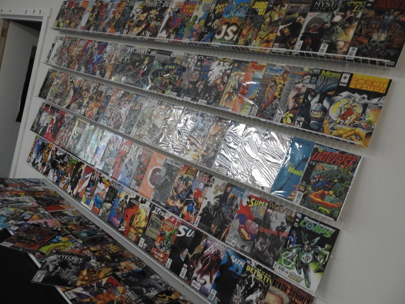 Huge Lot of 160+ Comics W/ Jonah Hex, Superman, JSA Avg. VF+ Condition!