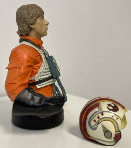 Gentle Giant Star Wars Luke Skywalker In X-Wing Pilot Gear Collectible Mini-Bust