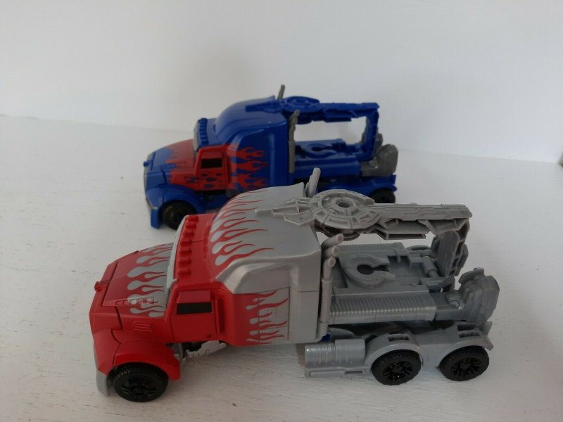 2X Flip and Change OPTIMUS PRIME Transformers Age of Extinction  Figure Silver