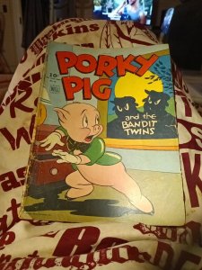 PORKY PIG #3 AND THE BANDIT TWINS-FOUR COLOR COMICS (78) 1945-golden Age WW2 Era