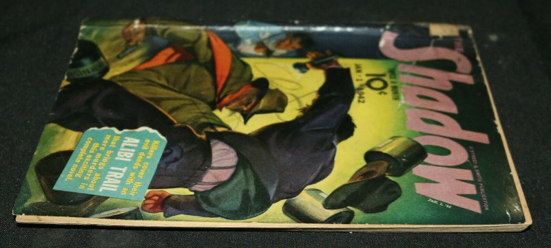 The Shadow Pulp Magazine - Alibi Trail (G/VG) January 1st 1942