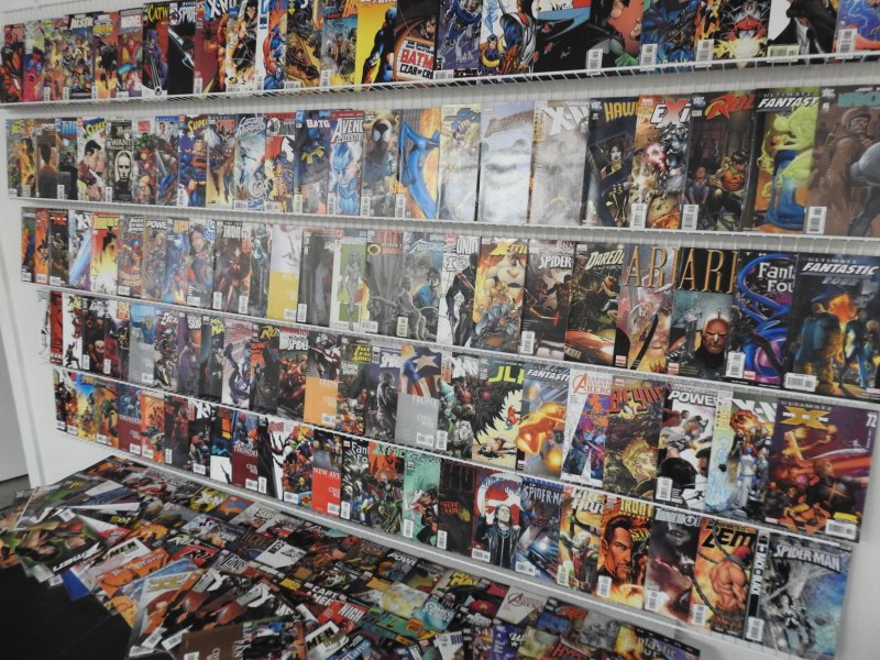 Huge Lot 220+ Comics W/ Spider-Man, Daredevil, X-Men, +More! Avg FN Condition!