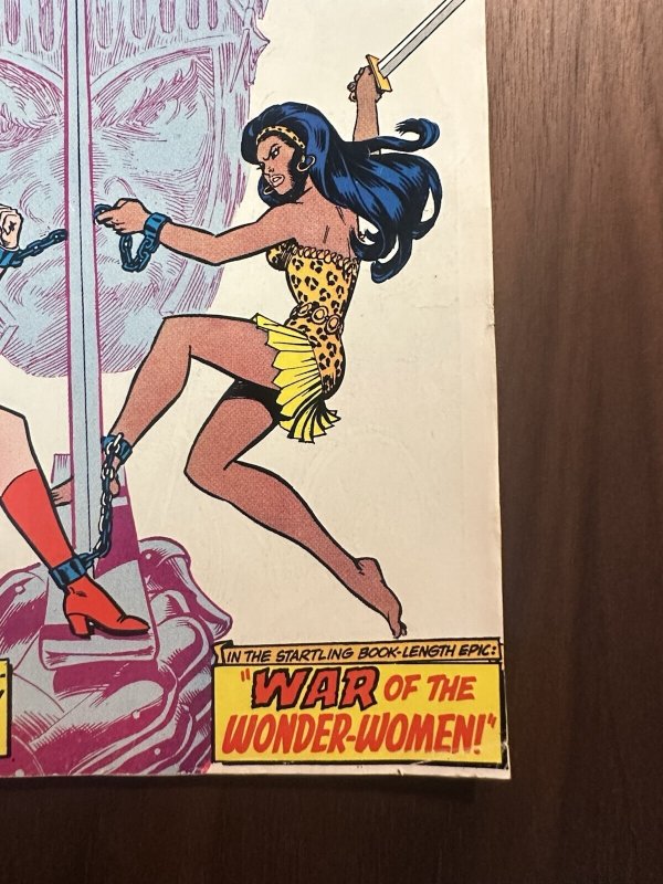 Wonder Woman #206 FN- 3rd App & Origin Nubia (DC 1973)