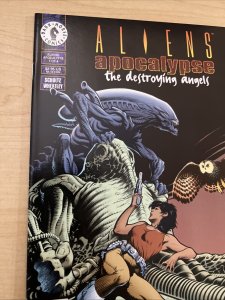 Aliens: Apocalypse - The Destroying Angels #1 Dark Horse Comics 1999 NM-