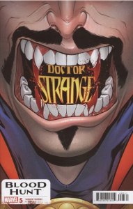 BLOOD HUNT #5 MARVEL COMICS DAVID BALDEON FANGS VARIANT 2024 NM