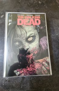 The Walking Dead Deluxe #32 (2022)