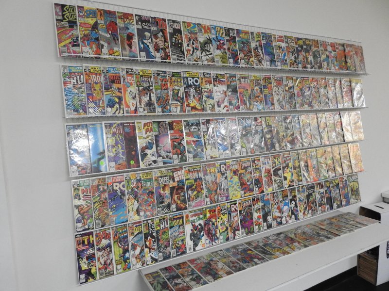 Huge Lot of 140+ Comics W/ Captain America, Defenders, Iron Man Avg. VF- Con