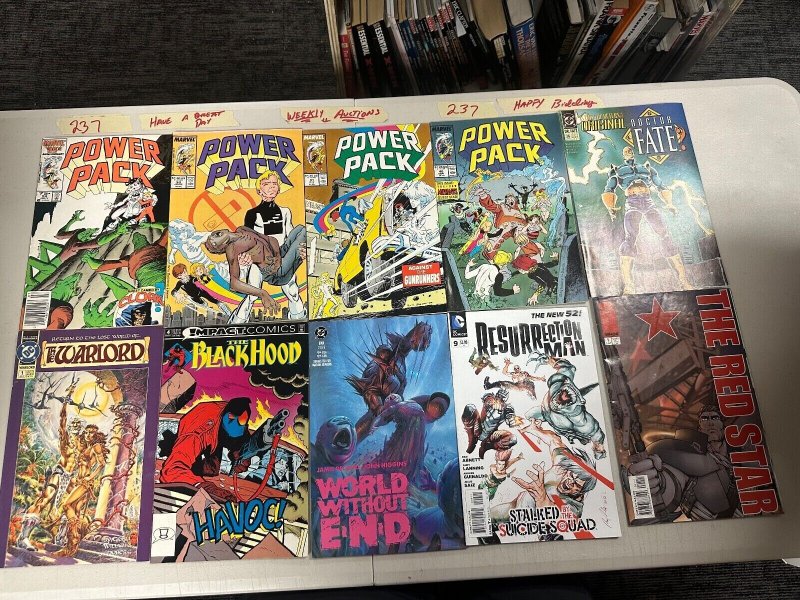 Lot of 10 Comic Lot (see pictures) 237-15