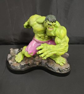 BOWEN DESIGNS INCREDIBLE HULK GREEN VERSION PAINTED STATUE MARVEL 468/3000