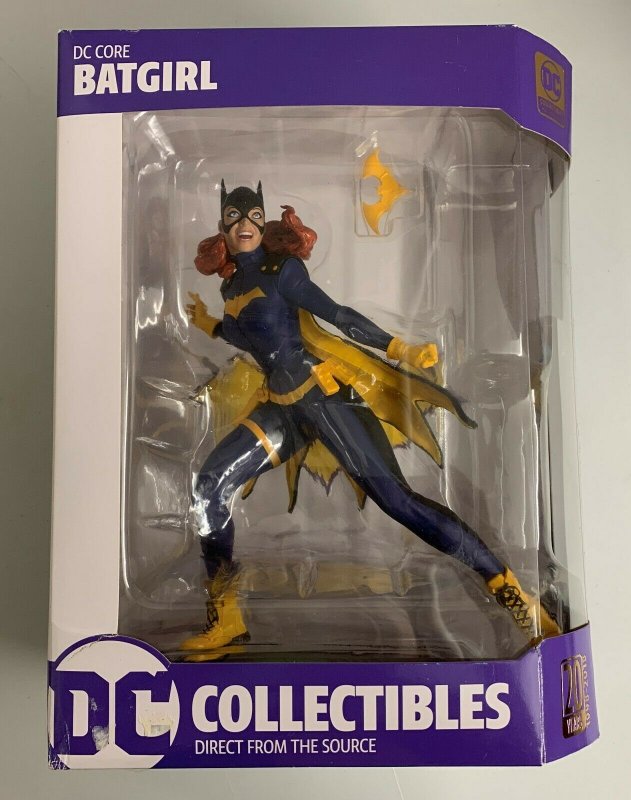 DC Core Batgirl Estatua 