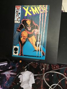 The Uncanny X-Men #207 (1986) Wolverine cover key! High-Grade! NM- Ton of X-Men!