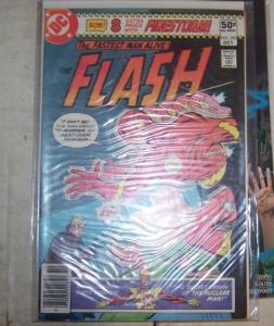 FLASH # 290 (Oct 1980, DC) BARRY ALLEN +ORIGIN OF FIRESTORM PEREZ ART